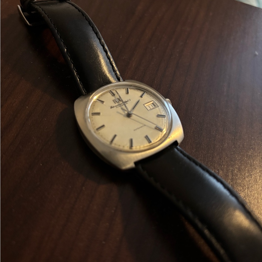 IWC vintage dress watch 
Watch only 
Cal 854